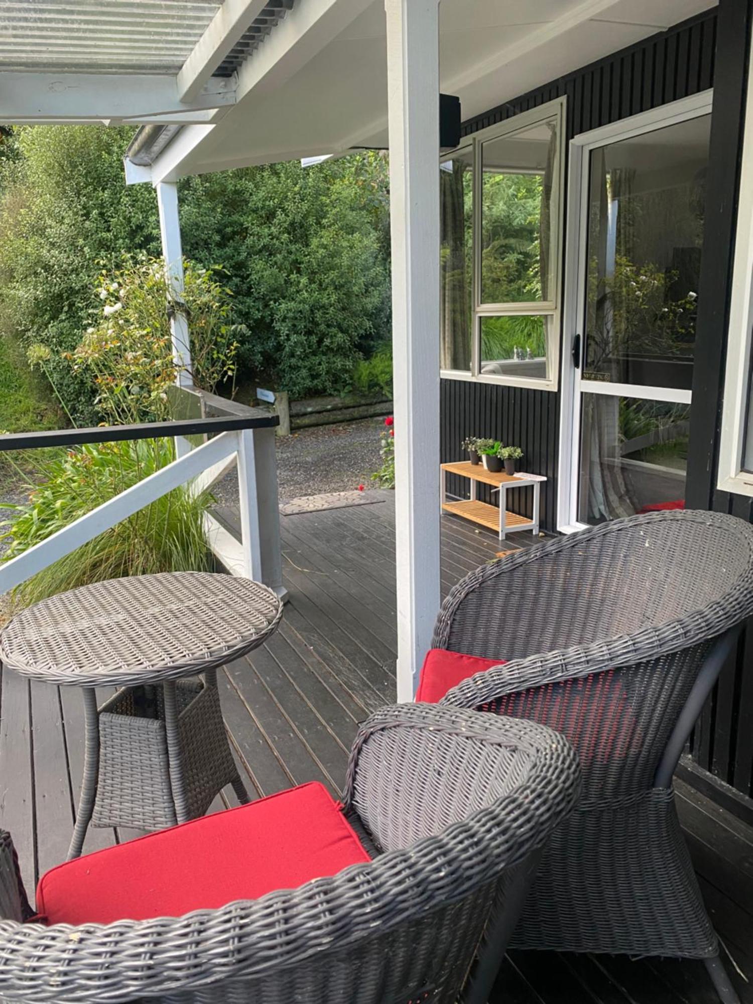 Hideaway - A Couples Retreat Villa Akaroa Dış mekan fotoğraf